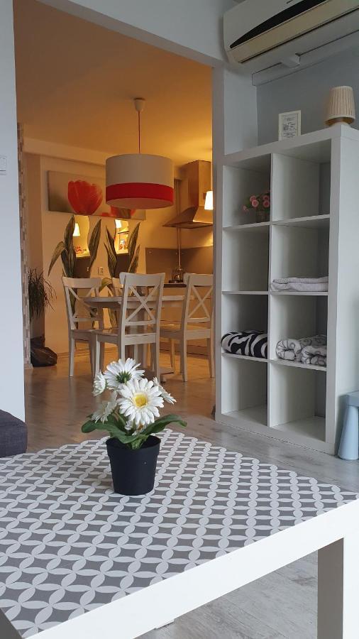 Warszawa Centrum Apartament Daniella Luaran gambar