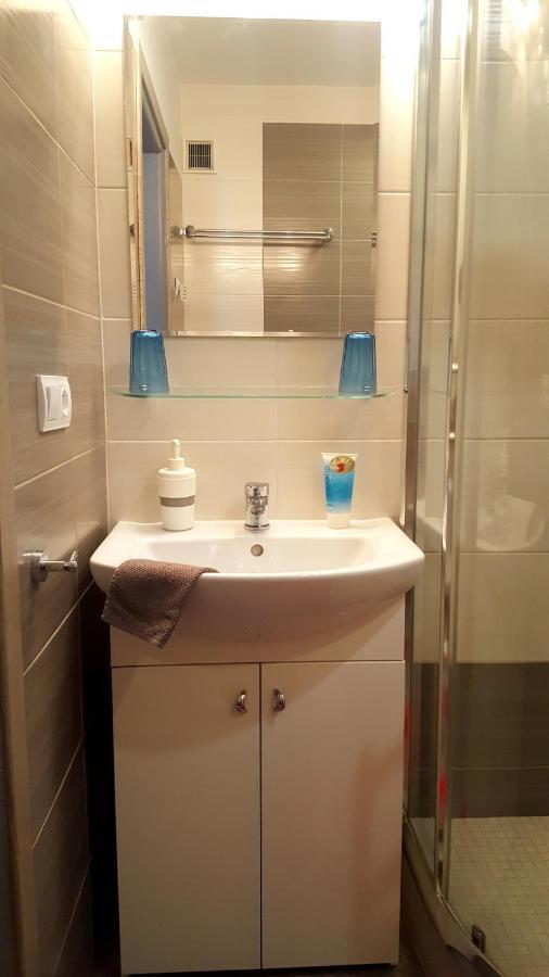 Warszawa Centrum Apartament Daniella Luaran gambar